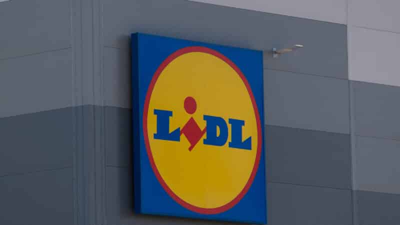 „Lidl“ sėkmingai mažina kainas: pirkinių krepšelis atpigo beveik 45 eurais