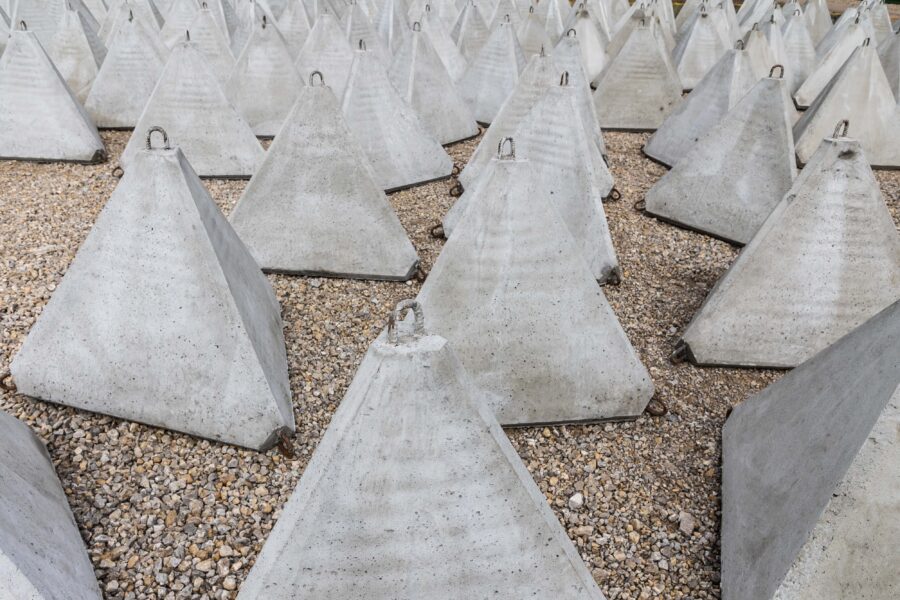 Estijos pasienyje kasami prieštankiniai Baltijos gynybos linijos grioviai. ELTA / Dainius Labutis