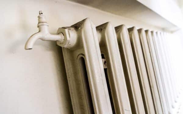 Oras diktuoja sąlygas: atidedama šildymo sezono pabaigą