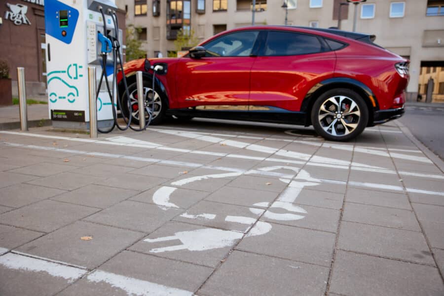 Elektromobiliai. ELTA / Andrius Ufartas