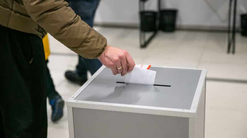 Prieš rinkimus Vengrijoje – pokytis: opozicinė partija „Tisza“  didina pranašumą prieš Orbaną