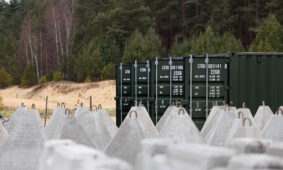 Rūdninkų poligone pristatytas kontrmobilumo priemonėmis pripildytas inžinerinių priemonių parkas. ELTA / Žygimantas Gedvila