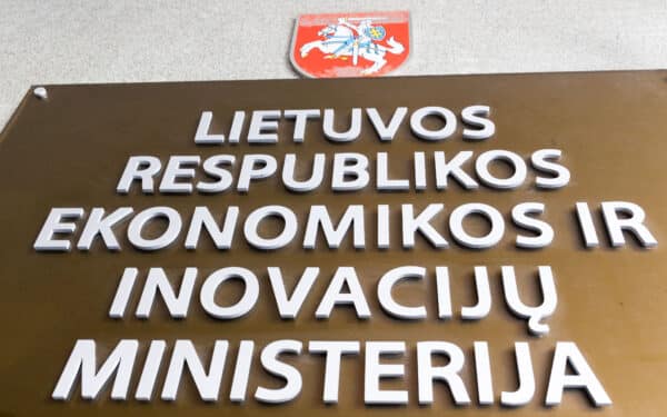 Lietuva stiprina gynybą: 10 institucijų telkia pajėgas kovai su kontrabandiniais balionais