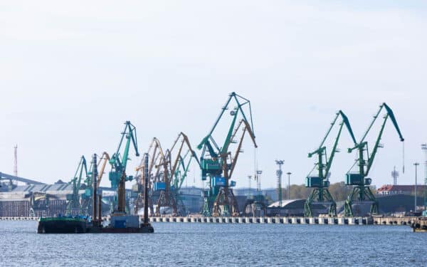 Istorinis žingsnis: Klaipėdos uoste netrukus prasidės vandenilio gamyba