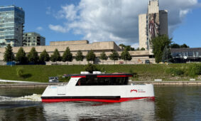 Kursuojantys keleiviniai laivai Vilniuje. ELTA / Karolina Gudžiūnienė