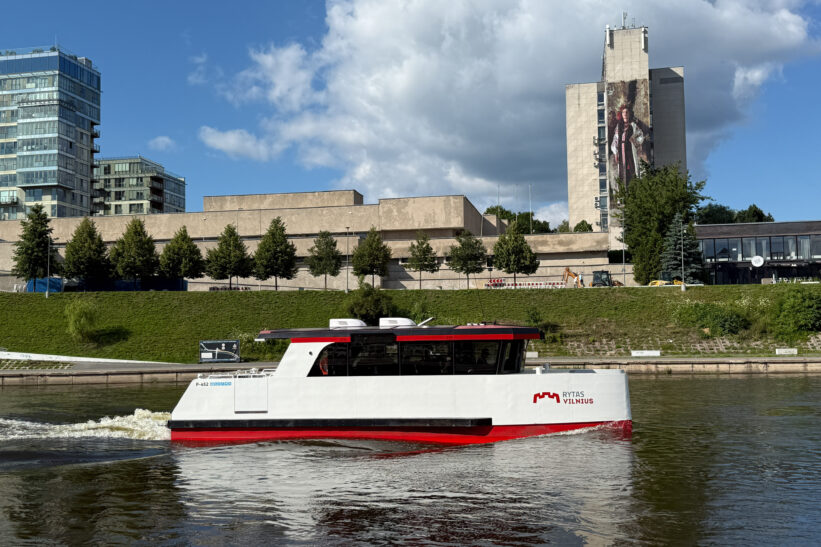 Kursuojantys keleiviniai laivai Vilniuje. ELTA / Karolina Gudžiūnienė