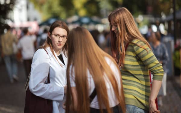 Šokas studentams ir verslams: siūlomos baudos už darbų rašymą gali siekti tūkstančius