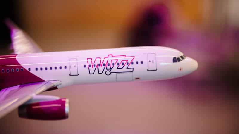 Didelis sandoris pratęstas: „Avia Solutions Group“ įmonė toliau aprūpins „Wizz Air“ orlaivius degalais