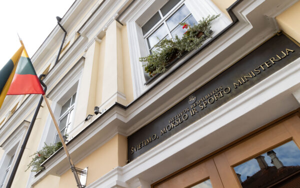 Akademinė bendruomenė sukrėsta: Europos humanitarinis universitetas Baltarusijoje paskelbtas „ekstremistiniu“