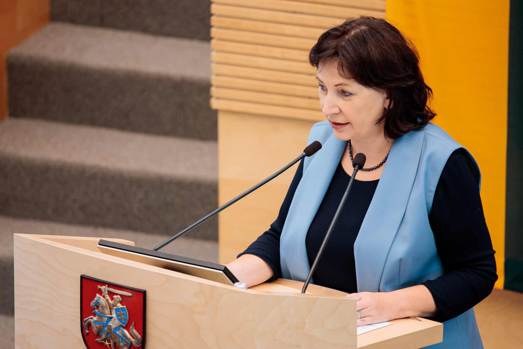 Anoniminė apklausa parodė ministerijos užkulisius: SADM darbuotojai prabilo apie žeminimą ir spaudimą