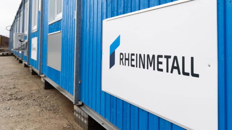 Gynybos pramonė įsibėgėja: „Rheinmetall“ pasirašė milijardinį dronų gamybos sandorį