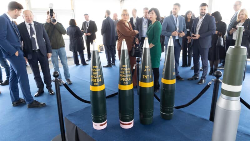 Europos gynybos pramonėje – naujas etapas: Vokietijos ginklų gamintoja „Rheinmetall“ plečiasi į raketų gamybą