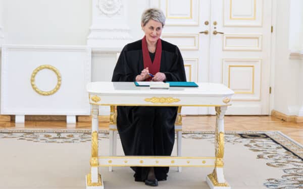 Epsteino tyrimas Lietuvoje įsibėgėja: apklausta 20 asmenų, ruošiamasi prašyti JAV pagalbos