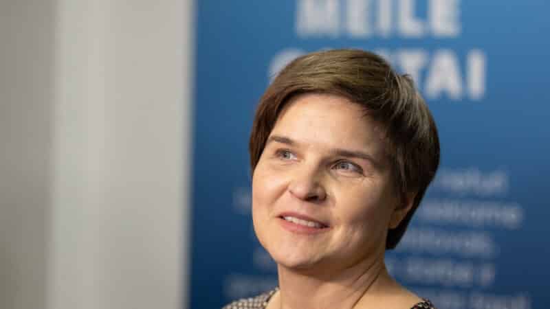 Netikėtas įvertinimas: prestižinė Valdo Adamkaus premija atiteko aplinkosaugininkei Linai Paškevičiūtei