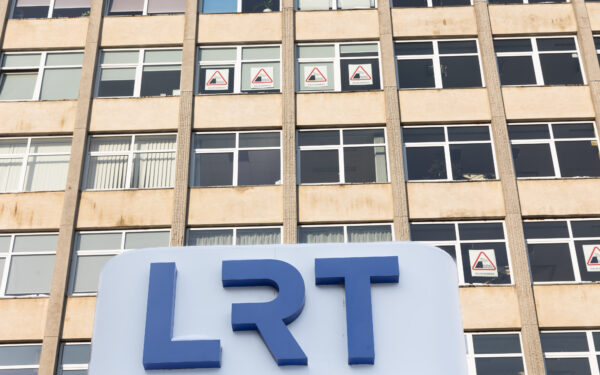 LRT įstatymo pataisos kelia diskusijas: premjerės teigimu, Vyriausybė į redakcinę veiklą kištis neketina