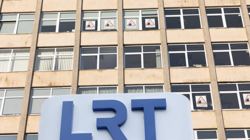 LRT įstatymo pataisos kelia diskusijas: premjerės teigimu, Vyriausybė į redakcinę veiklą kištis neketina