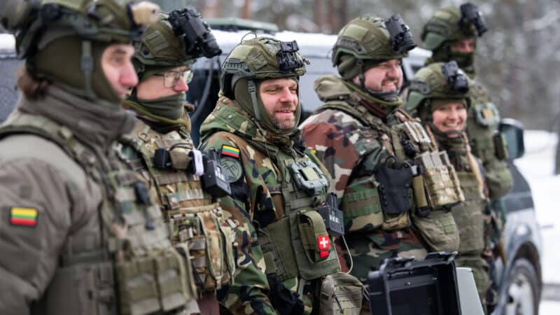 Seimo komitetas uždegė žalią šviesą griežtesnei šaulių patikrai: vertins net ryšius ir lojalumą