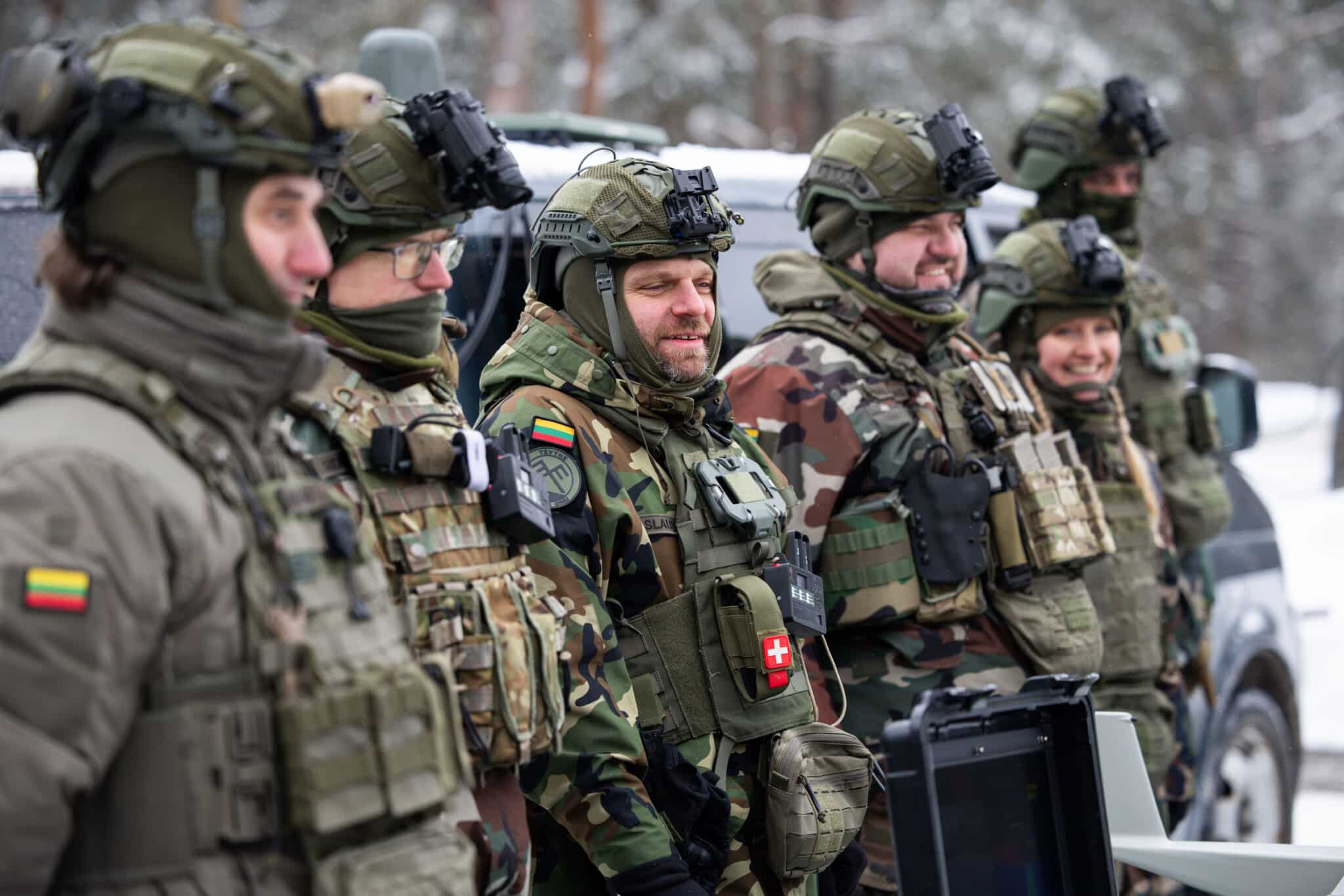 Seimo komitetas uždegė žalią šviesą griežtesnei šaulių patikrai: vertins net ryšius ir lojalumą
