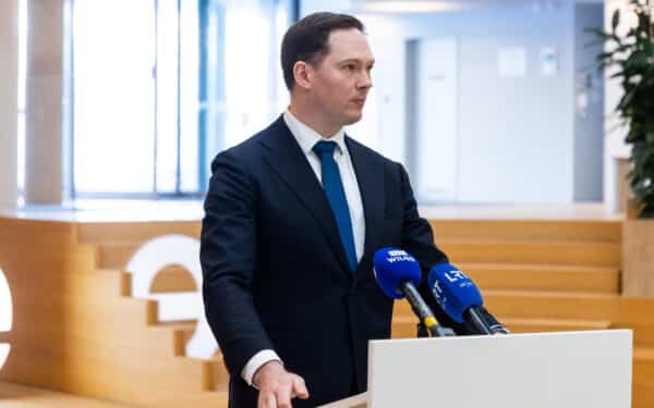 Kiek lietuvių jau pasitraukė iš antros pakopos? Ministras pateikė aiškų atsakymą