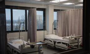 Vilniaus miesto klinikinėje ligoninėje (VMKL) atidarytas naujas operacinių, reanimacijos ir hemodializės korpusas. ELTA / Josvydas Elinskas