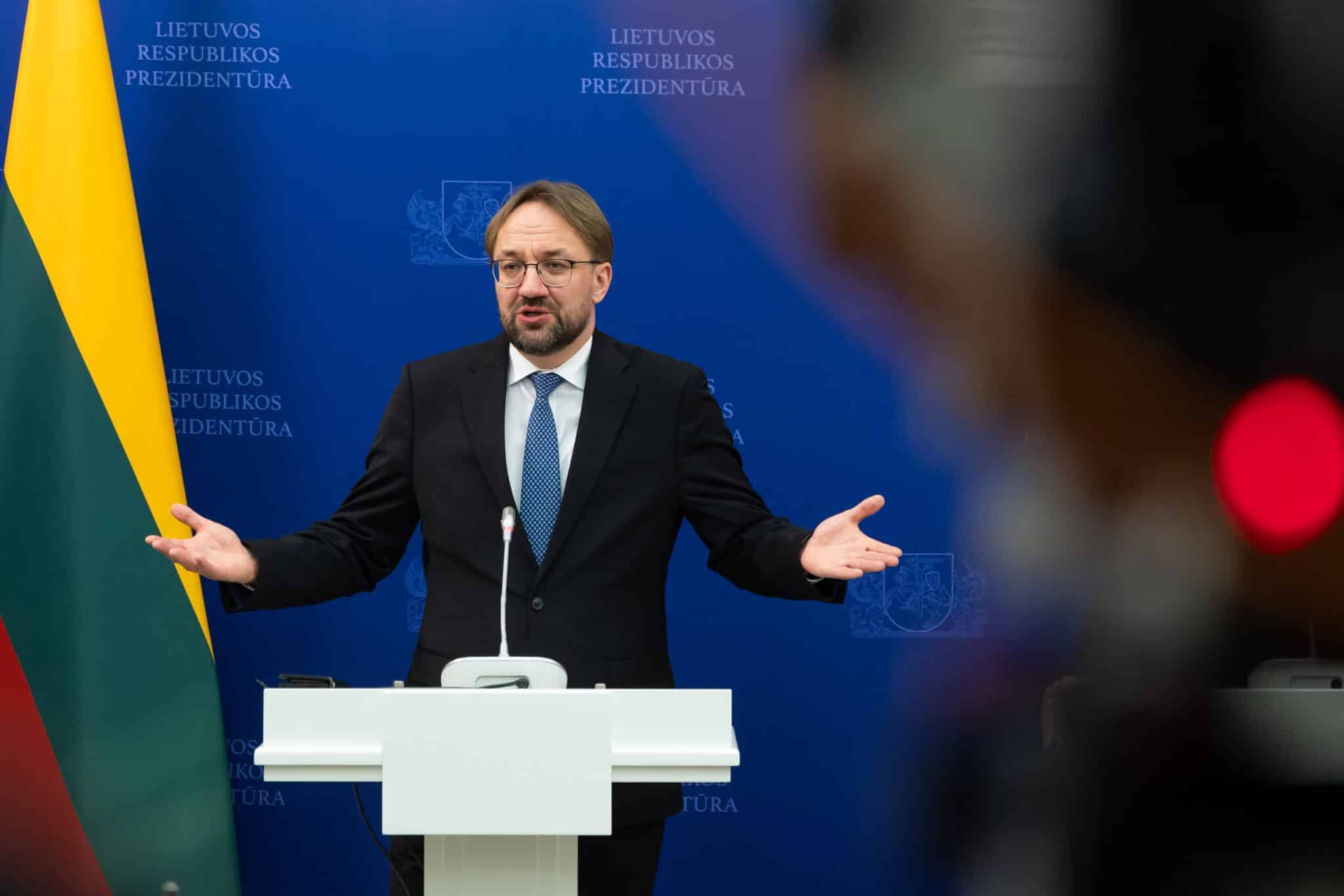 Lietuvos banko vadovas: kitą savaitę palūkanų didinimas mažai tikėtinas