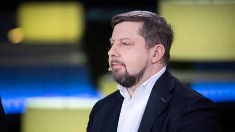 Dešimtys tūkstančių už išėjimą: buvęs LTG vadovas gavo didžiulę išeitinę