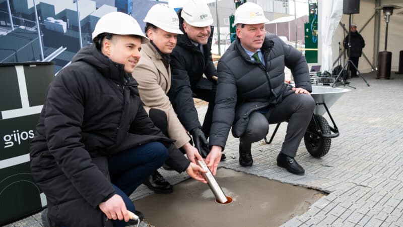 Vilniuje – kapsulės įkasimas 65 mln. eurų vertės „Pentasweet“ gamyklos statybvietėje