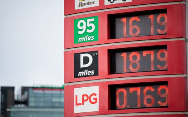 Visas pasaulis artėja prie katastrofinės ribos: pasaulio ekonomika įkaito iki kritinės ribos