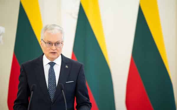 Po istorinių rinkimų Vengrijoje Gitano Nausėdos sveikinimai Peteriui Magyarui: „Didelė pergalė Vengrijai“