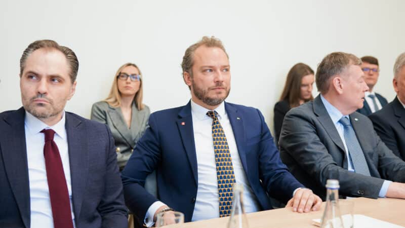 Griežtinama sunkiasvorių transporto priemonių kontrolė: Susisiekimo ministerija sutelkė darbo grupę