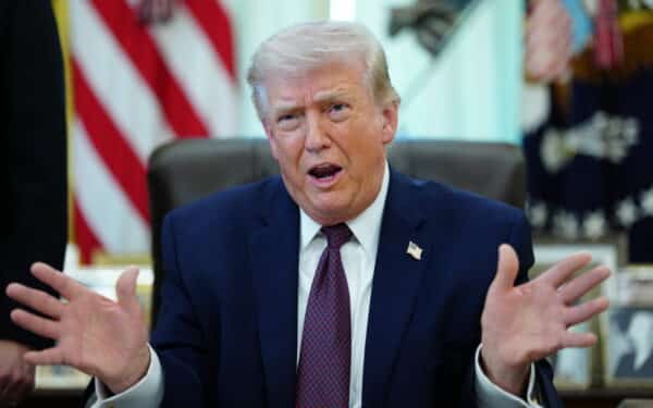 Skambūs Trumpo žodžiai apie Iraną: planuoja „užbaigti darbą“ per kelias savaites