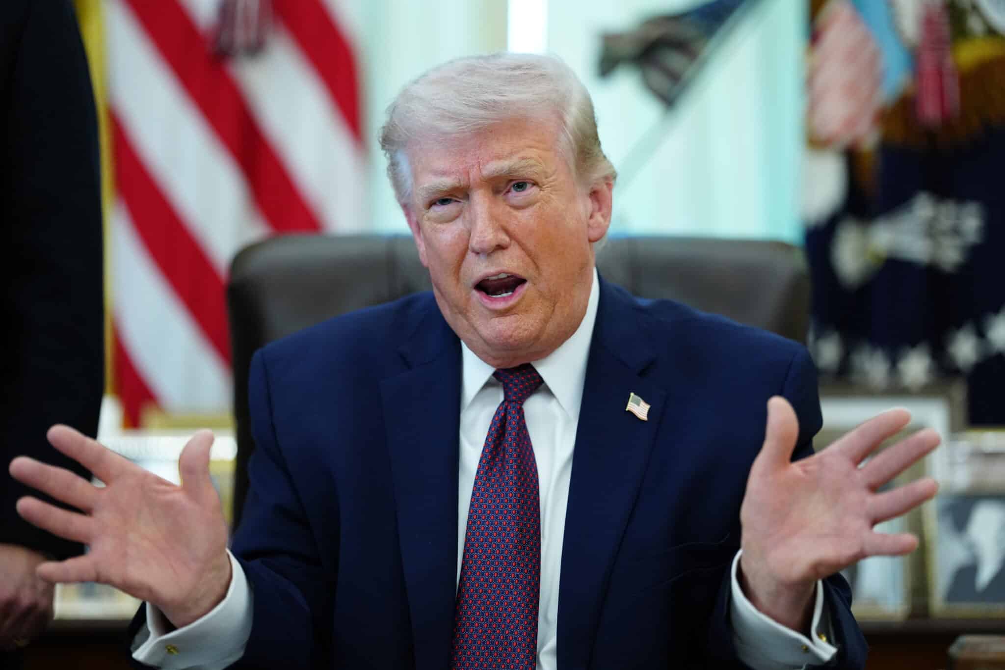Skambūs Trumpo žodžiai apie Iraną: planuoja „užbaigti darbą“ per kelias savaites