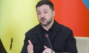 Zelenskis: ES turėtų vienytis su Ukraina ir kitomis šalimis, kad sukurtų karinį bloką Rusijai atgrasyti. EPA-ELTA