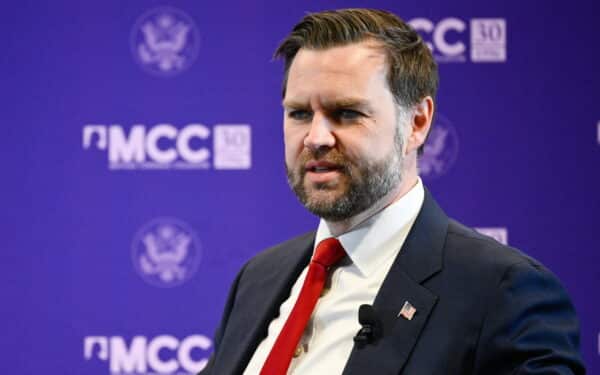 Vance’as: Europos lyderiai neatrodo itin suinteresuoti užbaigti karą Ukrainoje