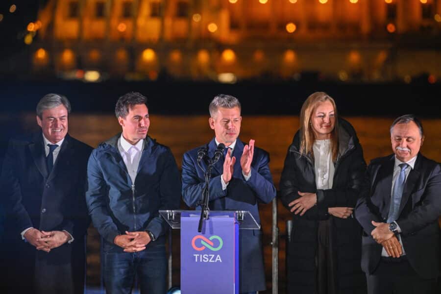 Vengrijos parlamento rinkimų laimėtojas Peteris Magyaras. EPA/Robert Hegedus