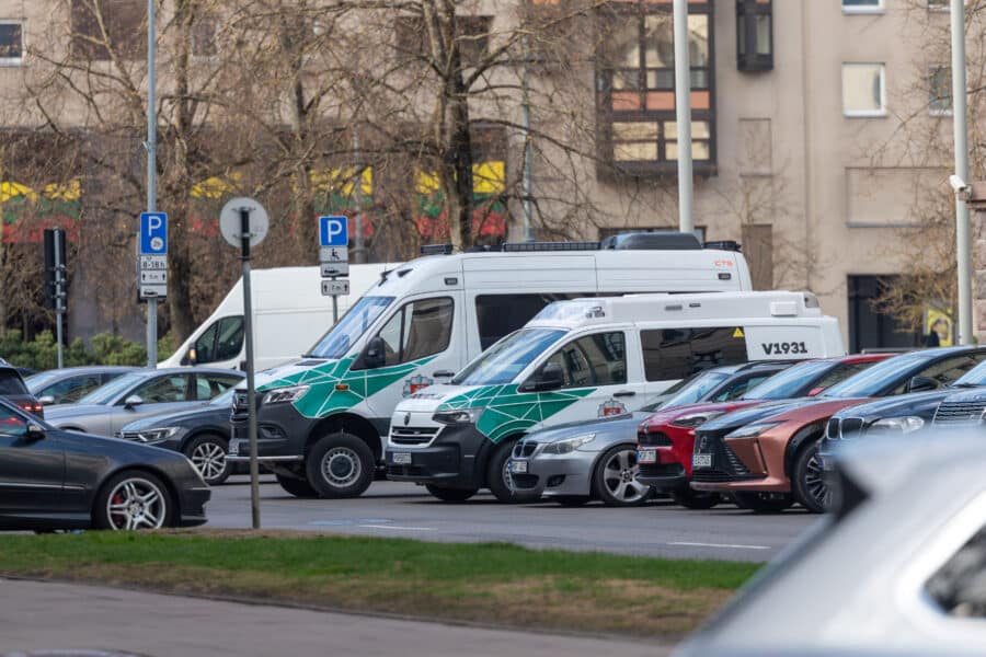 Lietuvos Aukščiausiasis Teismas nagrinėjo dėl moters nužudymu tarnyboje išteisinto policininko D. Šerpyčio bylą. ELTA / Julius Kalinskas