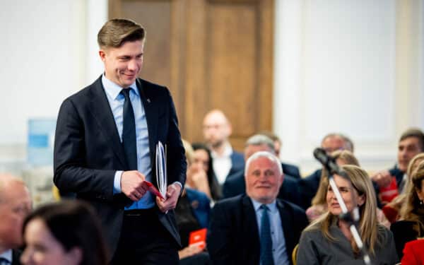 Socialdemokratai delsia, tačiau signalai aiškūs: koalicijoje – vis daugiau abejonių