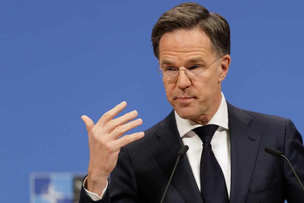 ES ir NATO vadovai ragina didinti ginklų gamybą Europoje. EPA-ELTA