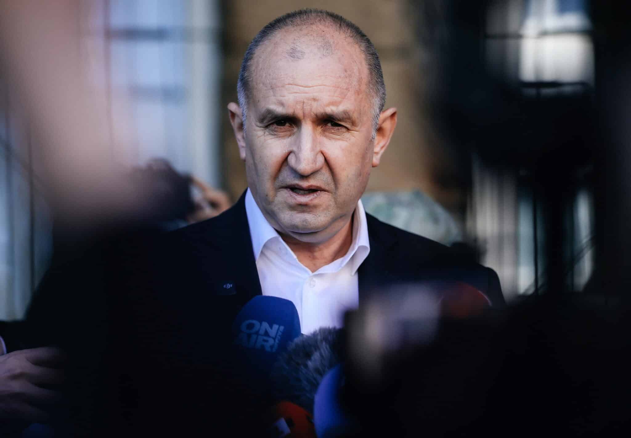 Bulgarija apsisprendė: triumfuoja prieštaringai vertinamas Radevas