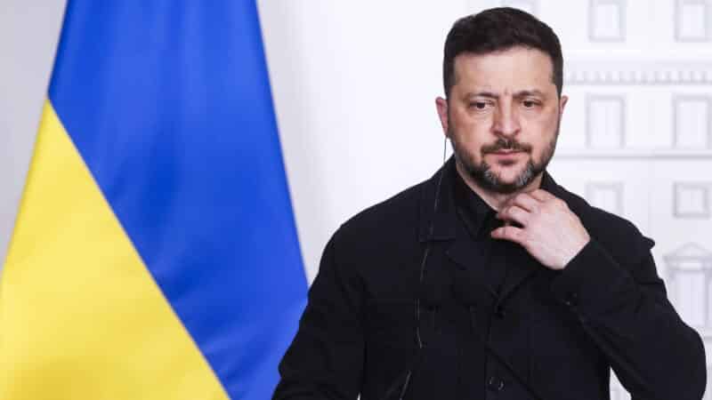 Zelenskis pasipiktino: JAV pasiuntiniai vyksta į Maskvą, bet ne į Kyjivą