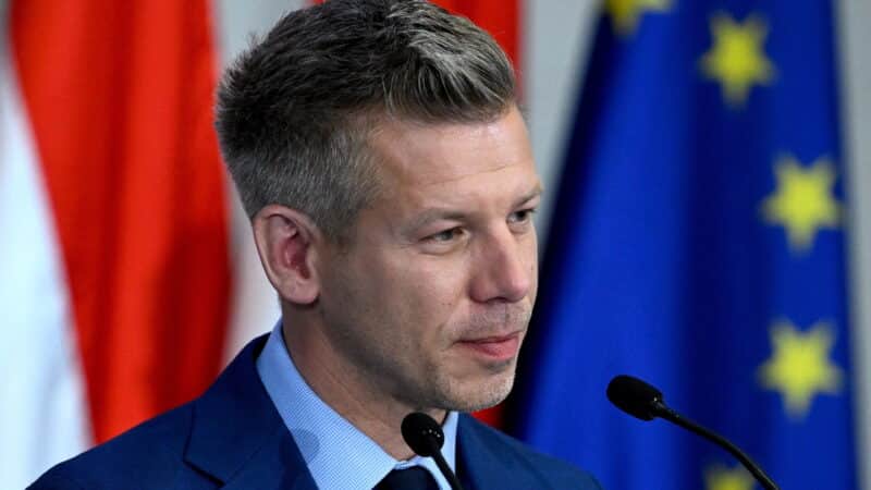 Magyaro pergalė pereina į veiksmus: prisaikdinimas numatytas gegužės 9-ąją