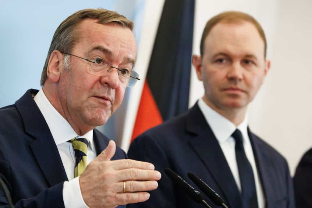 Borisas Pistorius. EPA/CLEMENS BILAN