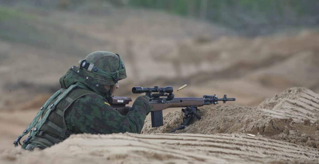 Pratybos poligone. Eugenijaus Žygaičio (KAM)-Eltos nuotr.