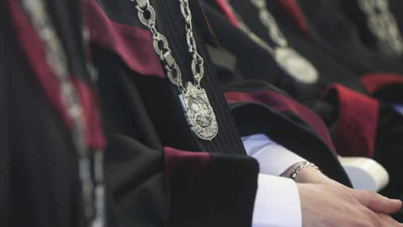 Sukčiavimo schema keliauja į teismą: kriptovaliutų kasimo įrangos pasisavinimas ir išplauti milijonai