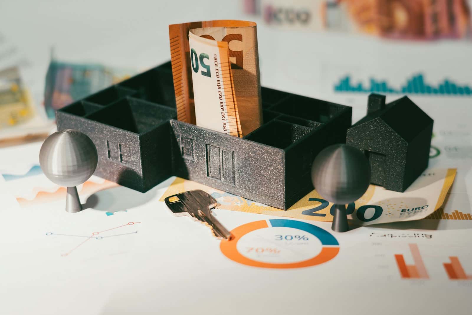 Lietuviai skolinasi vis daugiau – ar tai signalas apie artėjančius sunkumus?
