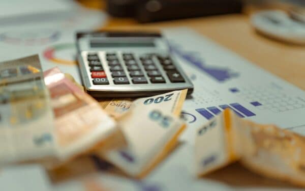 Dėl karo augančios išlaidos: Vokietijos verslai skaičiuoja milžiniškus nuostolius