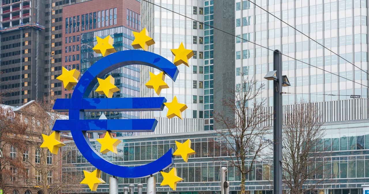 Euro zonos ekonomika balansuoja ties stagfliacijos riba: BVP augo vos 0,1%, infliacija kilo iki 3%