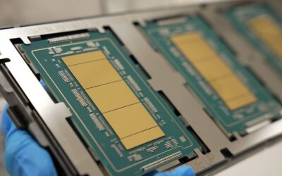 „Intel“ rezultatai grąžino optimizmą į puslaidininkių rinką, bet nerimą kelia galimi helio tiekimo sutrikimai