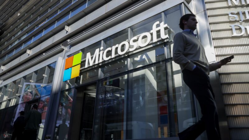 J. Crameris: „Nemanau, kad jums reikia pirkti „Microsoft“ dabar“