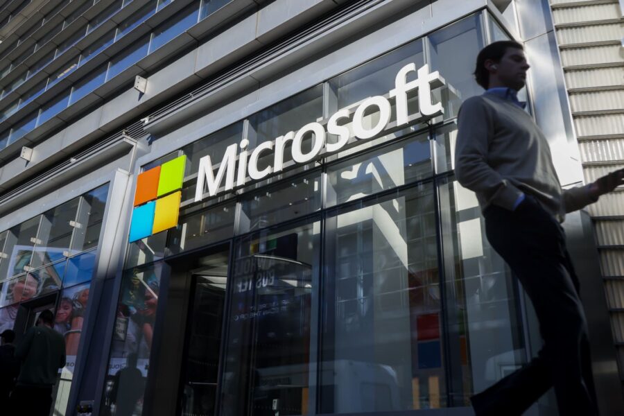 J. Crameris: „Nemanau, kad jums reikia pirkti „Microsoft“ dabar“